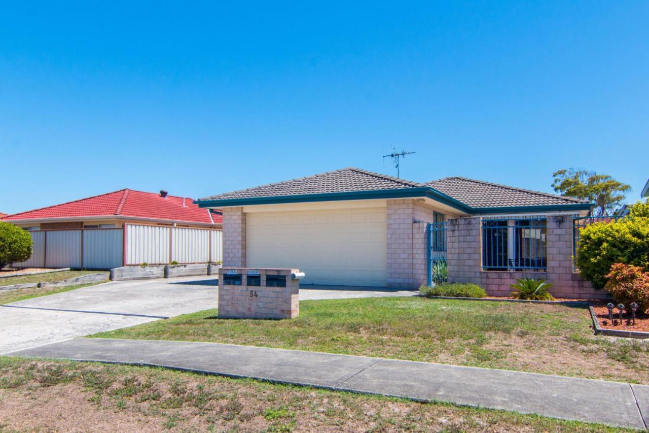 1 54 Parkes Street Apartment Tuncurry Exterior photo